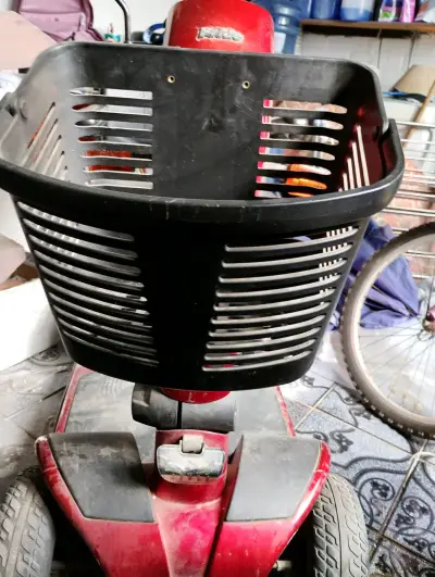 Scooter eléctrico para movilidad - miniatura 4