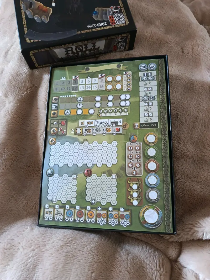 Juego de mesa Roll & Raid - 2
