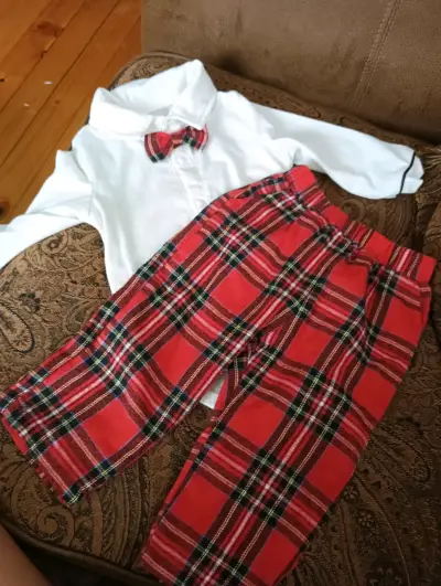 Ropa infantil variada en excelente estado - miniatura 2