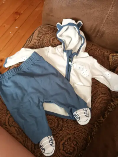 Ropa infantil variada en excelente estado - miniatura 6
