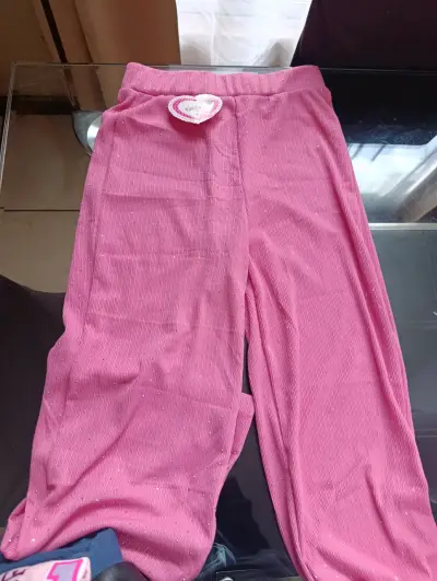 Pantalones rosados brillantes para niña - miniatura 3