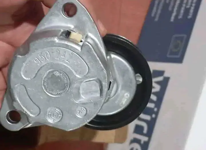 Tensor de correa automotriz Aveo - 1