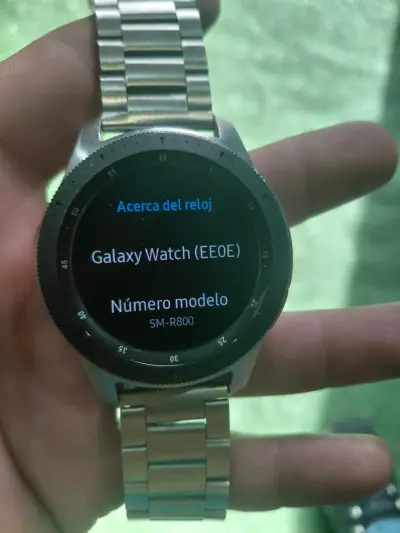 Reloj Galaxy Watch plateado - miniatura 1