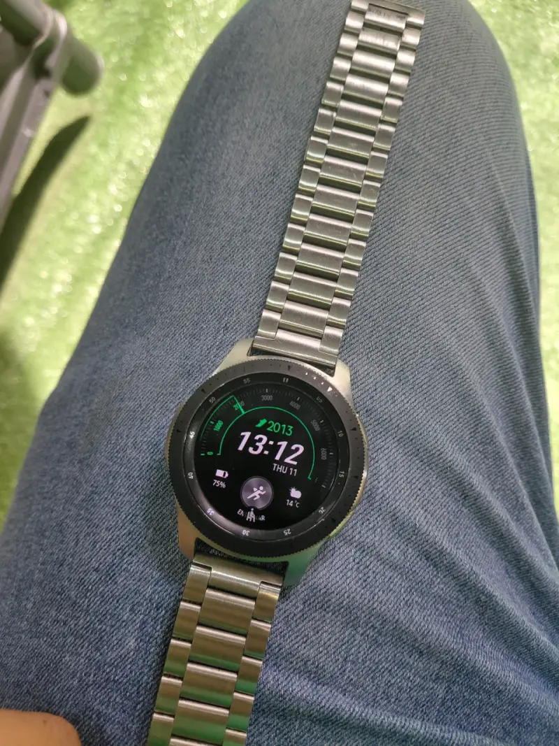 Reloj Galaxy Watch plateado - 2