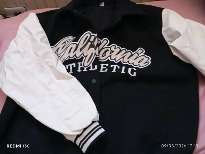 Chaqueta California Athletic