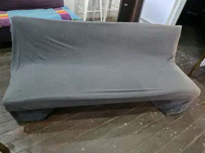 Sofá cama gris con funda - miniatura 1