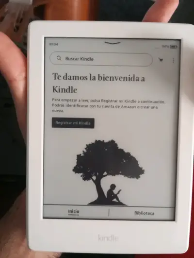 Kindle Amazon 8va Gen Blanco Impecable + Cable De - miniatura 2