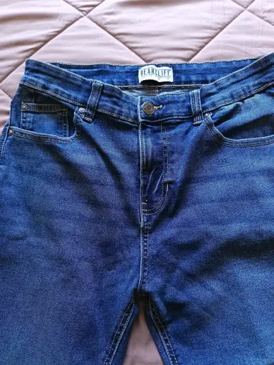 Jeans azules de hombre - miniatura 3