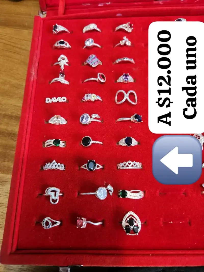 Anillos variados para mujer