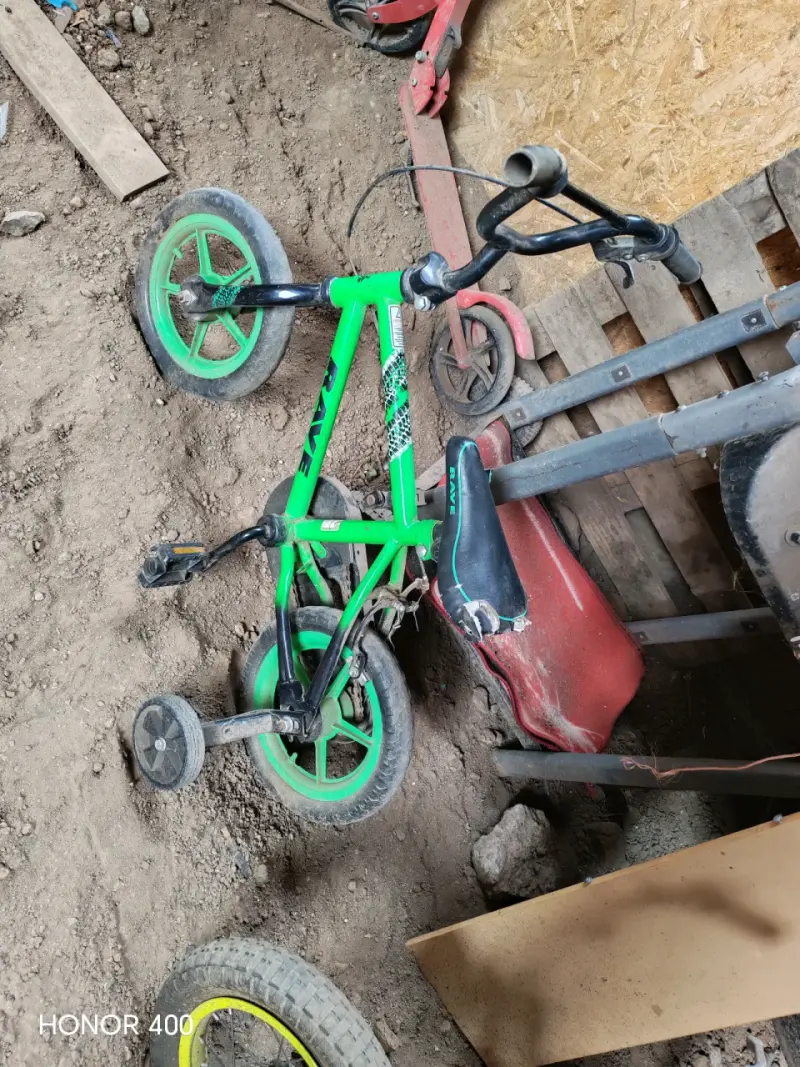 Bicicleta verde para niños