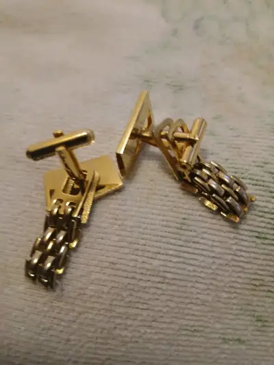Gemelos dorados con decoración - miniatura 2