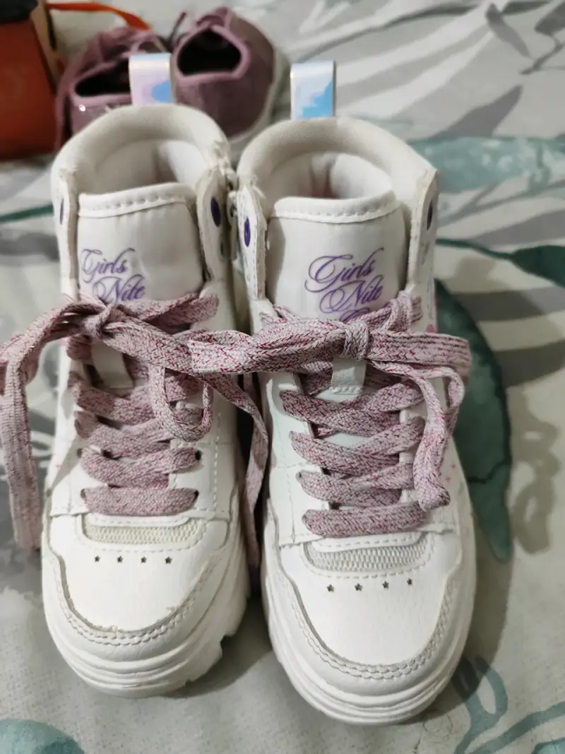 Zapatillas Bratz blancas con plataforma - 2