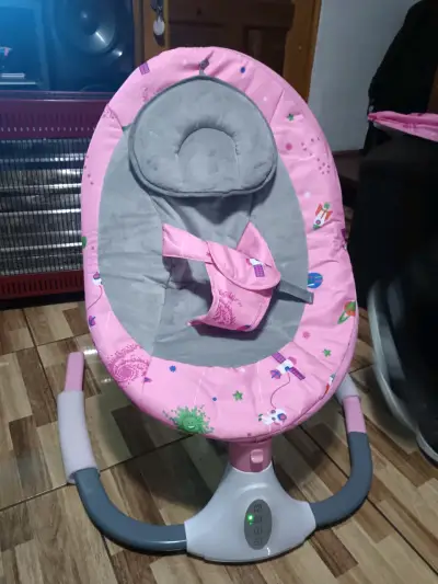 Silla mecedora infantil rosa - miniatura 4