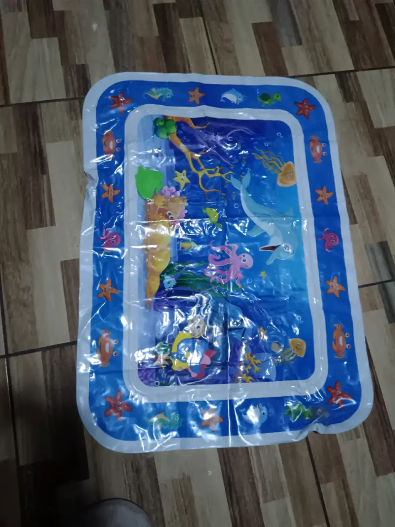Alfombra inflable para bebé