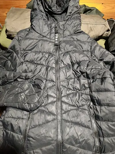 Chaqueta deportiva negra DKNY - miniatura 2