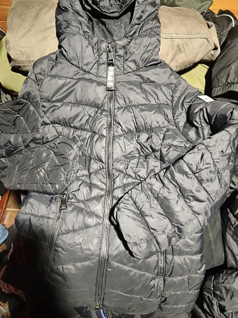 Chaqueta deportiva negra DKNY - 3
