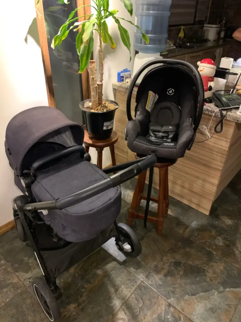 Coche de bebé con silla Máxi-Cosí