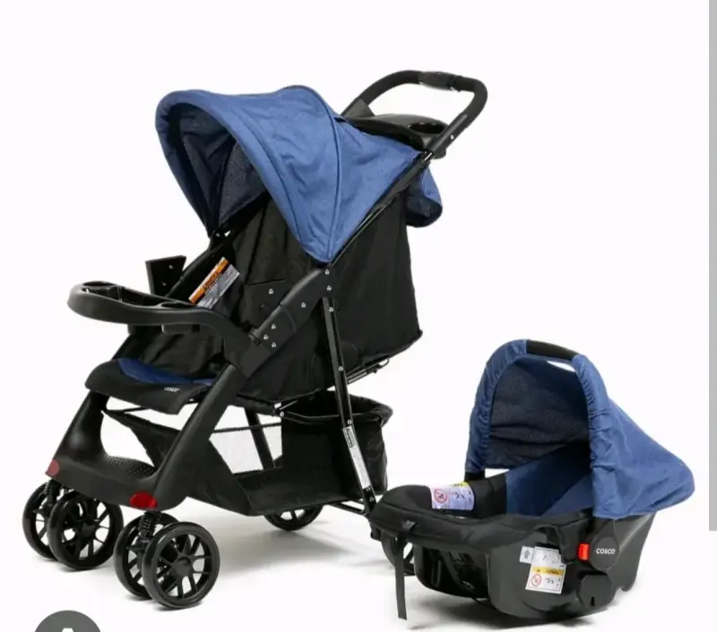 Coche de bebé con silla azul