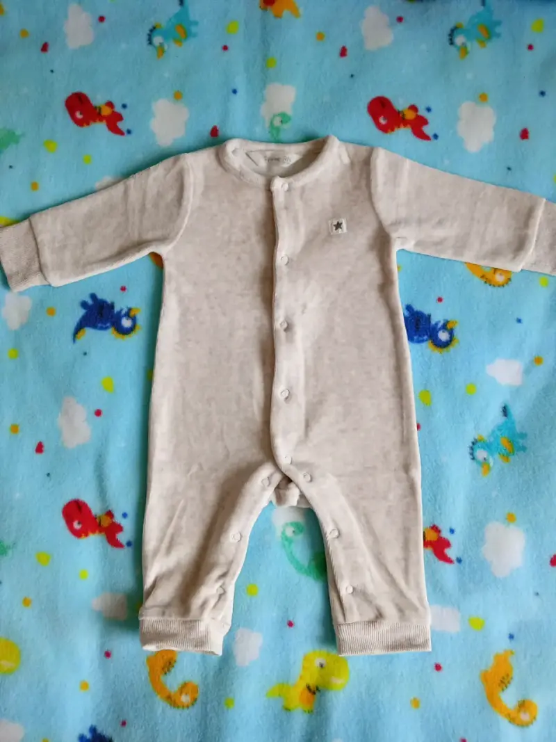 Pijama enterito beige bebé - 1