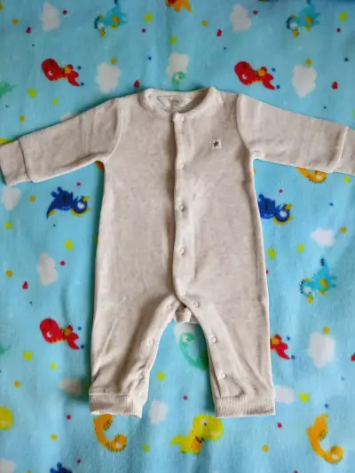 Pijama enterito beige bebé - miniatura 1