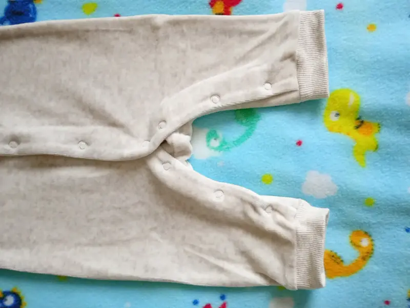 Pijama enterito beige bebé - 4