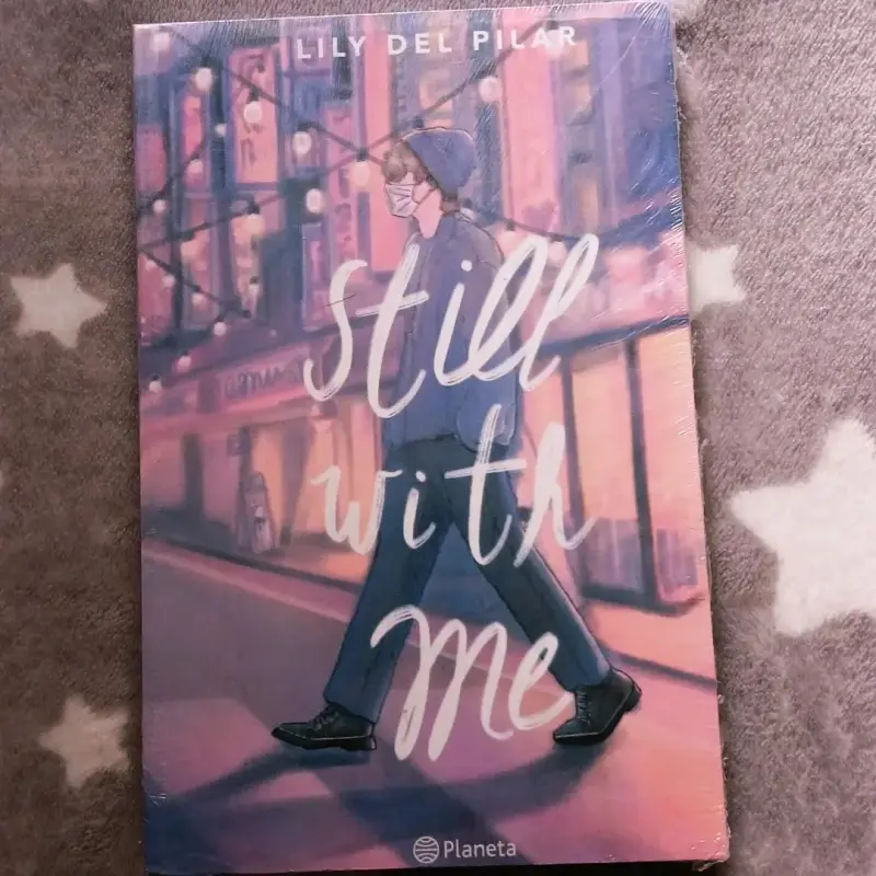Libro 'Still with Me' nuevo - 1