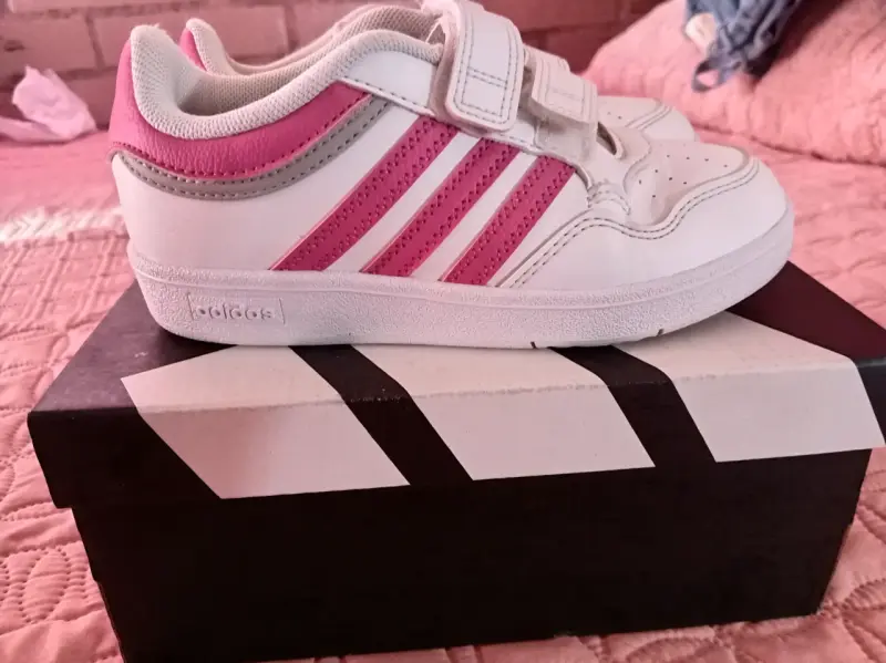 Zapatillas de niña blancas con rosa - 1