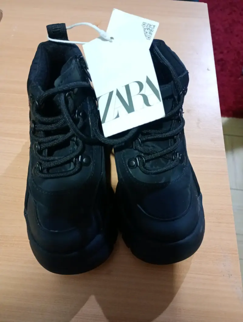 Botines negros Zara nuevos - 1