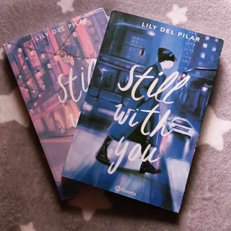 Libros 'Still With You' y 'Still With Me" - 1