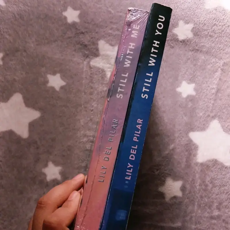 Libros 'Still With You' y 'Still With Me" - 2