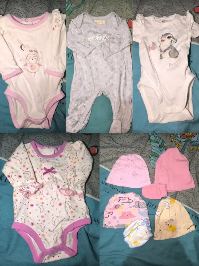 Lote de ropa de bebé mixta - 1