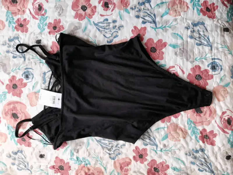Body negro con tirantes - 3