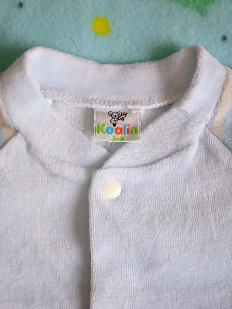 Pijama de bebé con dinosaurio - 5