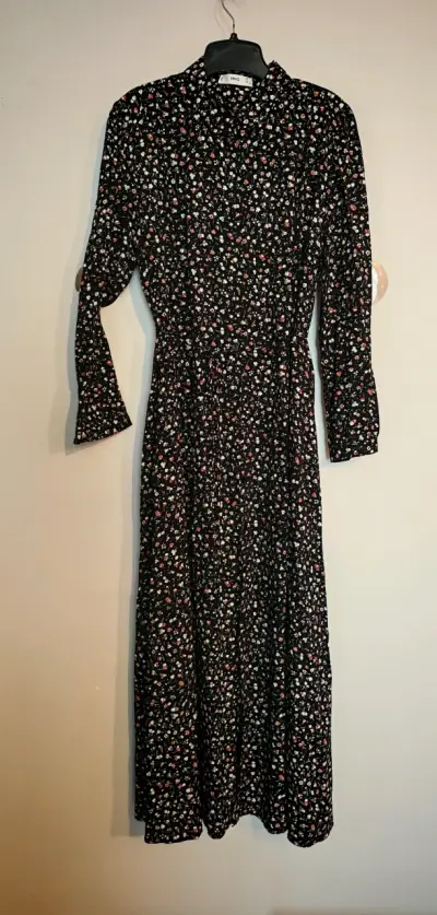 Vestido largo floral negro - miniatura 1