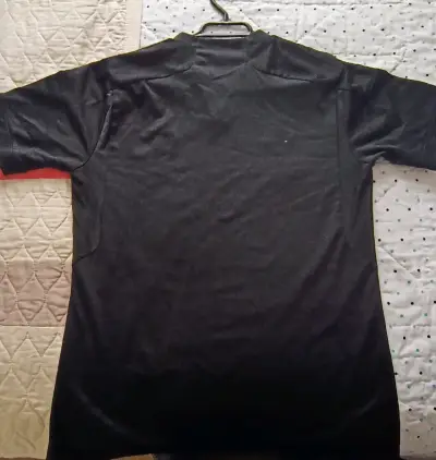 Camiseta negra Real Madrid - miniatura 2