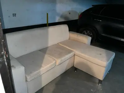 Sofá seccional beige usado - miniatura 1