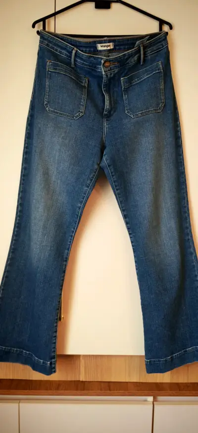 Jeans Wrangler azul recto - miniatura 1