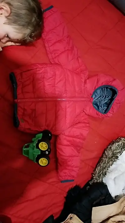 Chaqueta impermeable roja niño - miniatura 1