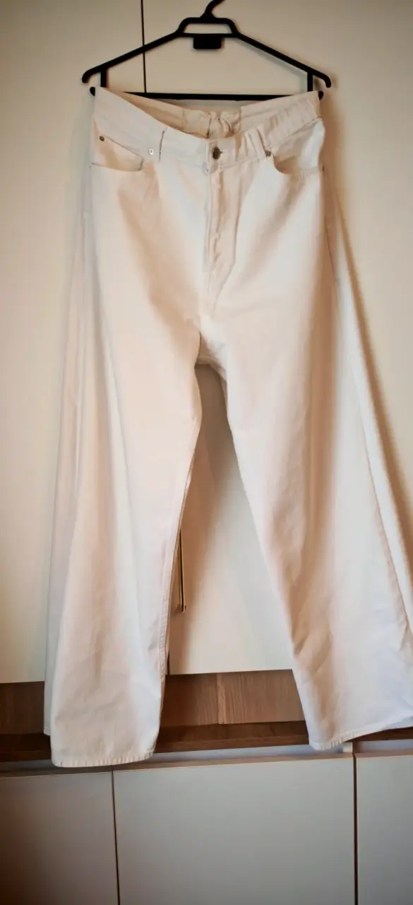 Pantalón blanco pierna ancha