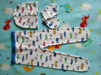 Conjunto de ropa para bebé - miniatura 3