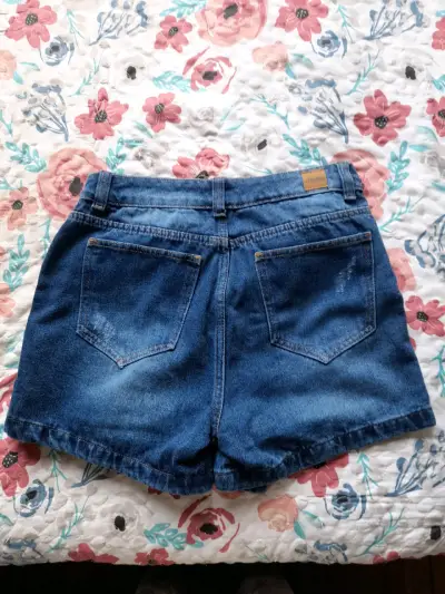 Shorts de mezclilla azul - miniatura 3