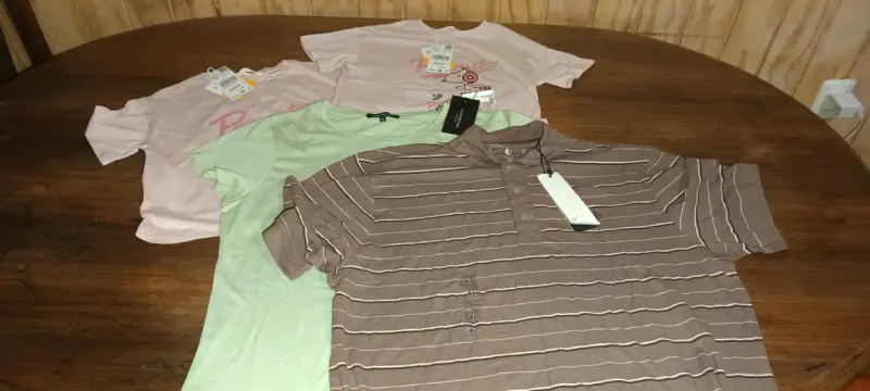 Polo rayada marrón con etiqueta - 1