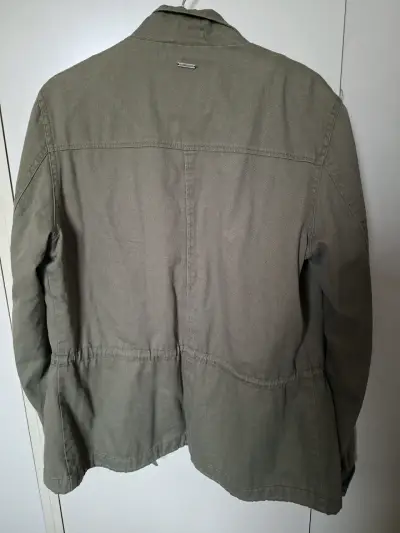 Chaqueta verde oliva con capucha barbados - miniatura 2
