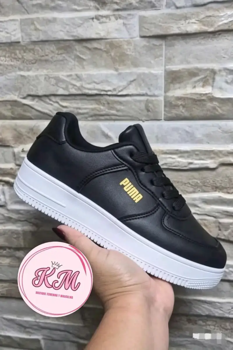 Zapatillas negras Puma deportivas