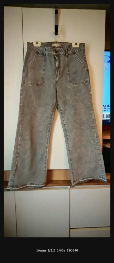 Pantalones grises de mezclilla - miniatura 1