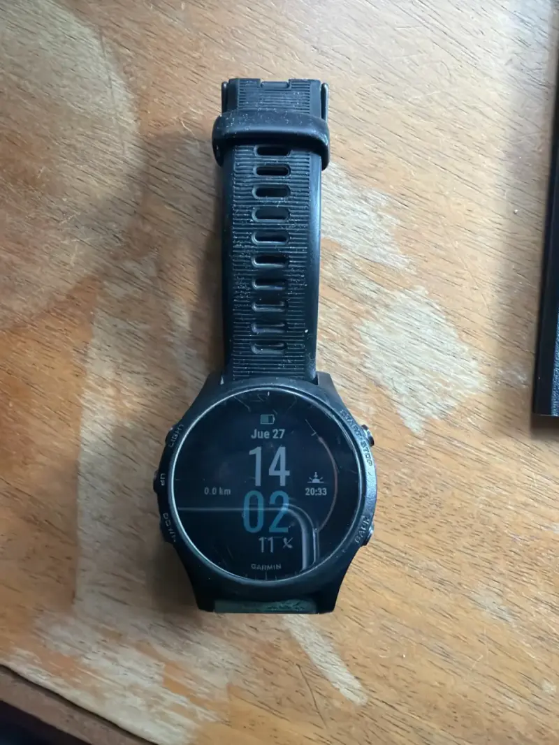 Reloj deportivo Garmin negro forerunner 945 - 1
