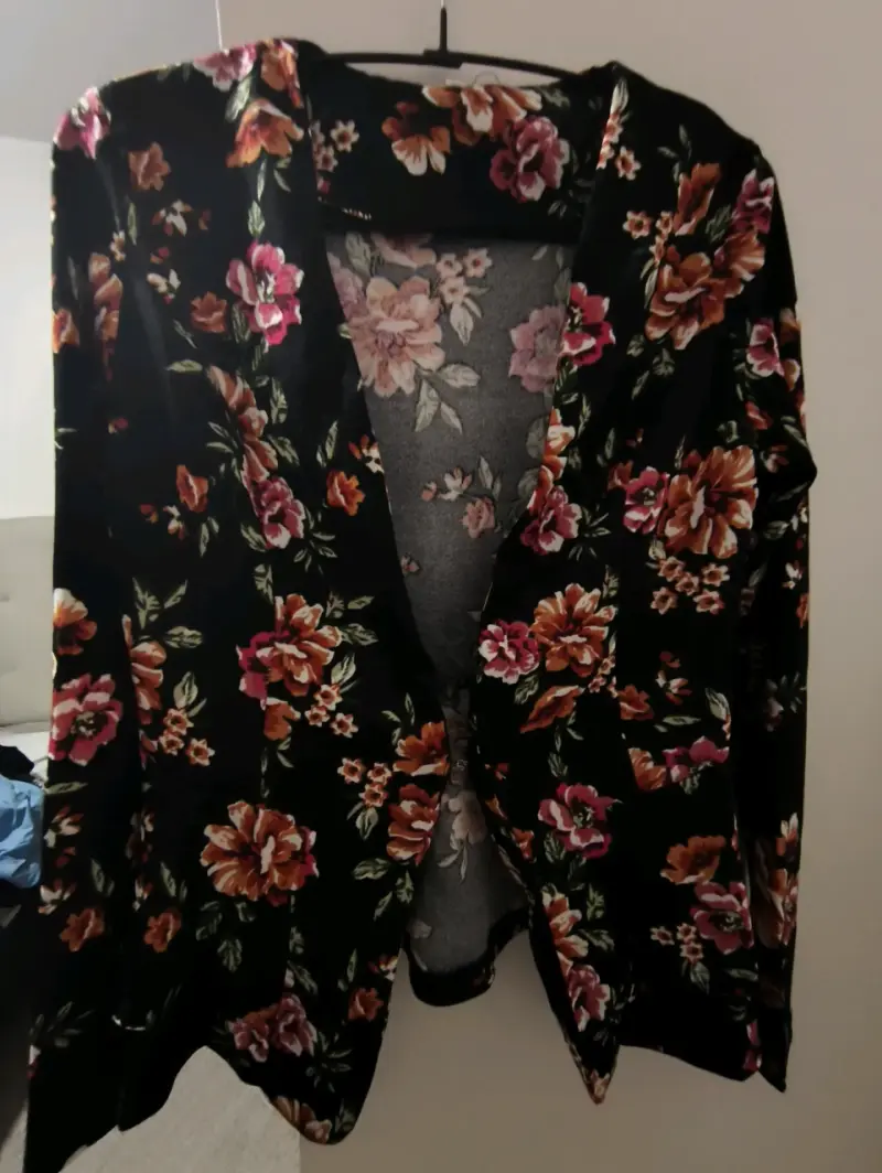 Blazer floral negro - 1