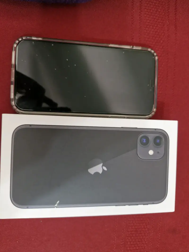 iPhone con caja original - 1