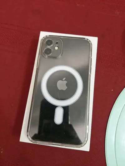 iPhone con caja original - miniatura 2