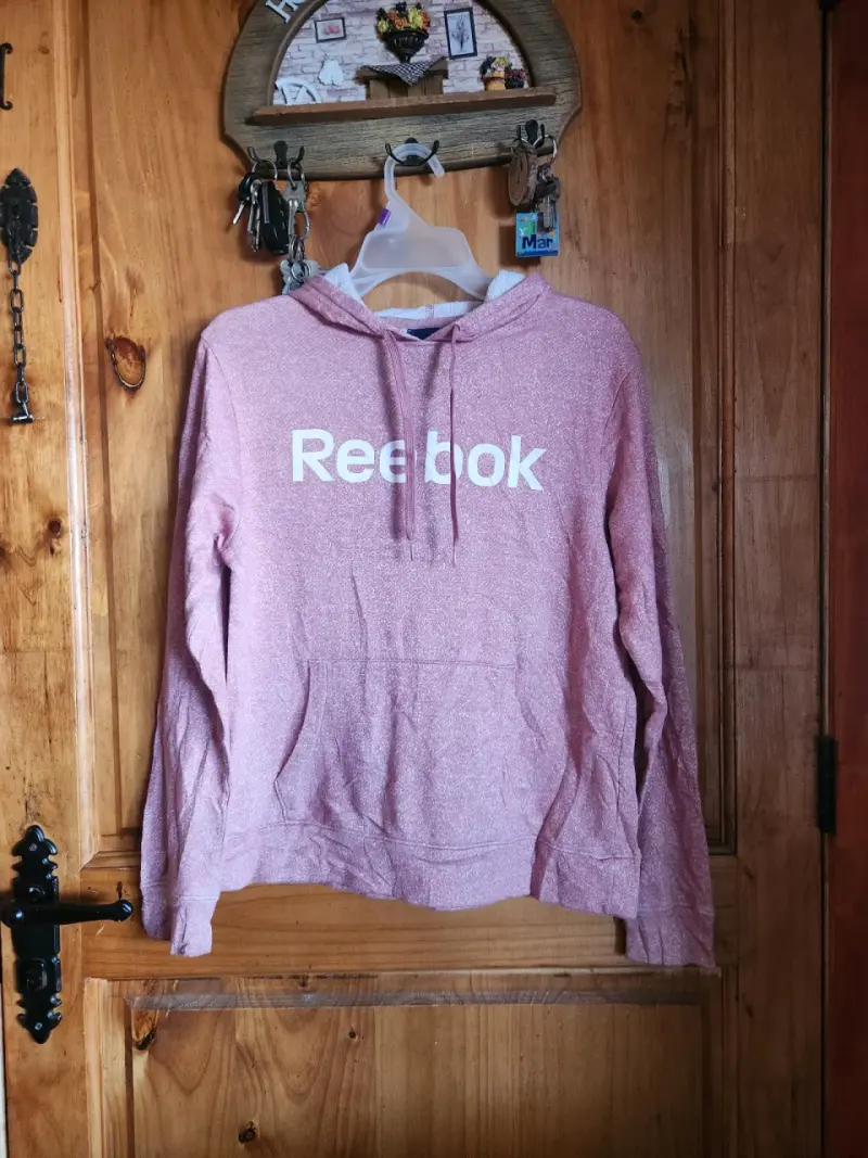 Polerón rosa Reebok con capucha - 1